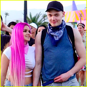 Ariel Winter Rocks Pink Wig While Checking Out Coachella with Levi Meaden!
