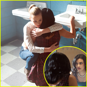 Veronica Breaks Down On 'Riverdale' Tonight & Betty Is Right By Her Side