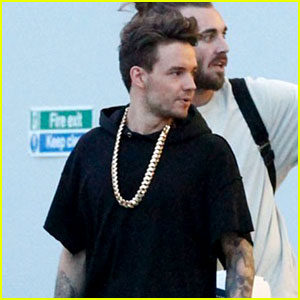 Liam Payne Goes for Grungy New Look with All Black Outfit & Gold Chain