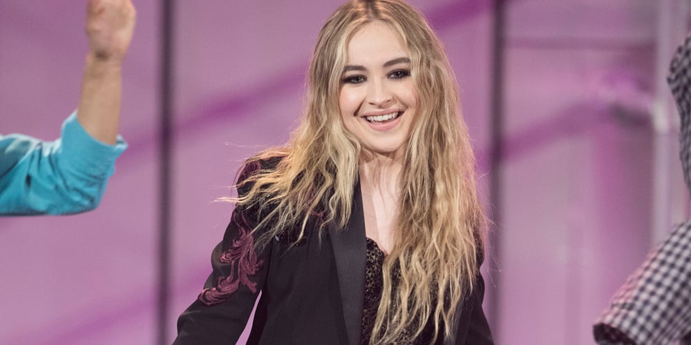 Sabrina Carpenter Recreates ‘Thumbs’ Music Video For RDMAs 2017