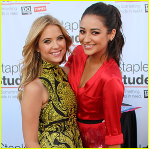 Shay Mitchell Tried To Teach Ashley Benson How To Do Her Lashes, But It Didn't Go So Well