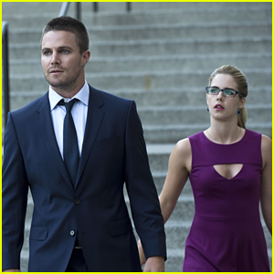 Why Did Felicity & Oliver Break Up on 'Arrow'? We'll Find Out Soon!
