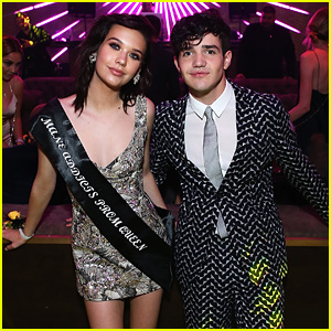 Social Star Amanda Steele Sparkled As Mane Addicts' Prom Queen!