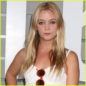 Billie Lourd Is Rocking a New Hair Color For 'American Horror Story'