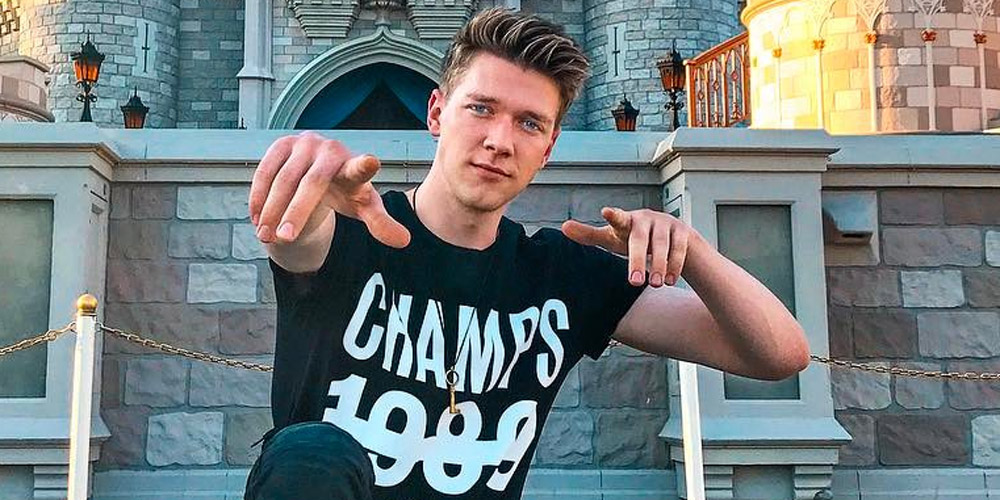 Collins Key Hits 1 Million Instagram Followers After Celebrating 21st