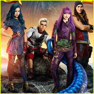 'Descendants 2' Cast Show Us How To Be Wicked on DWTS Movie Night - Watch!