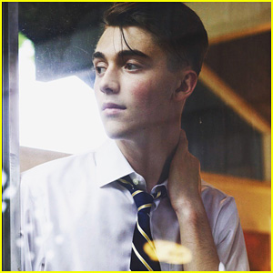 Greyson Chance Sings 'Hungry Eyes' For 'Dirty Dancing' TV Special - Watch The Vid!