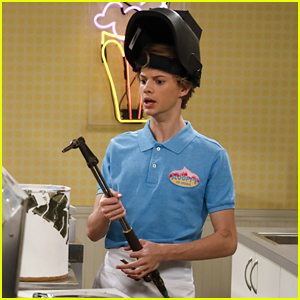 Jace Norman Will Do Whatever it Takes To Serve JoJo Siwa Ice Cream In 'Nickelodeons Sizzling Summer Camp Special' Clip