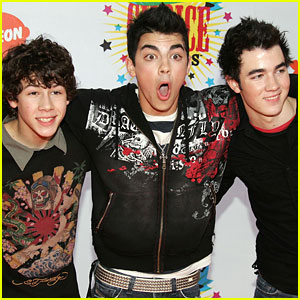 Nick Jonas Definitely Regrets THIS Jonas Brothers Fashion Phase