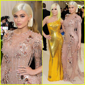 Kylie Jenner Is a Beauty in Versace at Met Gala 2017!
