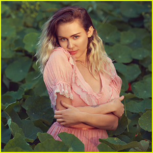 Miley Cyrus Confirms 'Malibu' Performance At Billboard Music Awards 2017!