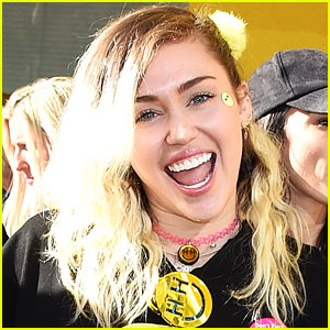 Miley Cyrus Explains Her Two-Toned Hair In New Interview