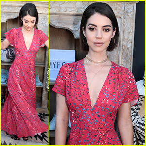 Adelaide Kane Reveals The Best Part of Playing a Queen in 'Reign'