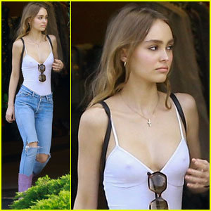 Lily-Rose Depp is Casual But Stylish While Shopping With Friends