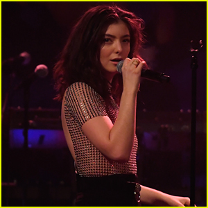 Lorde Promotes 'Melodrama' in NYC Concert