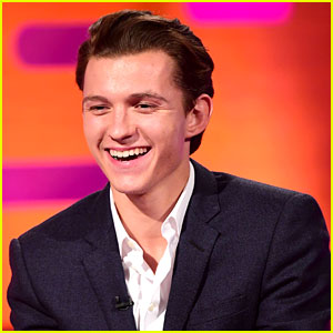 Tom Holland Does His Best 'Planet of the Apes' Moves (& Howls Like a Wolf)! (Video)