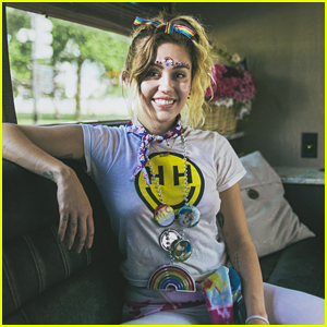 Miley Cyrus Talks Feeling 'Genderless' & 'Ageless' in a New Interview (Video)