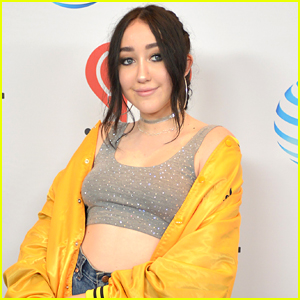 Noah Cyrus Celebrates 25 Million Views for Her 'Stay Together' Music Video