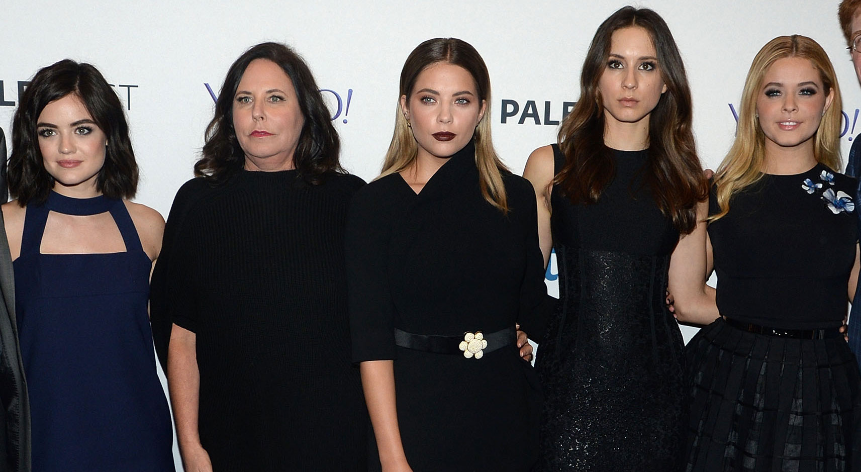 ‘pretty Little Liars Boss Promises Two Weddings In Final Episodes Marlene King Pretty 4385