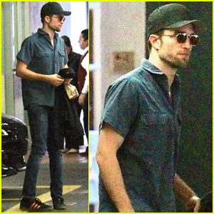 Robert Pattinson Has a Solo Afternoon Out in LA