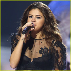 Selena Gomez's Favorite Song is Still 'Who Says'