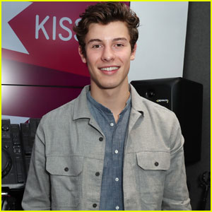 Shawn Mendes Refuses to Give Man Autograph for Fear He Will Sell It (Video)
