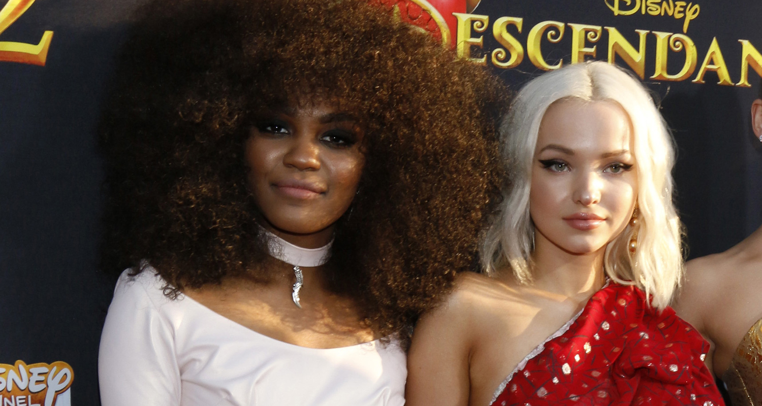 Dove Cameron Shuts Down Rumors Shes Feuding With China Anne Mcclain