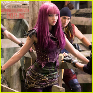 Dove Cameron Kept One Very Special Item From the 'Descendants 2' Set (Exclusive)