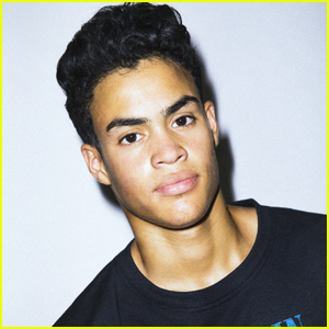 PRETTYMUCH's Edwin Horonet Has Never Taken One Single Dance or Singing Lesson! (Exclusive)