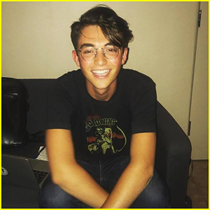 Greyson Chance Publicly Comes Out As Gay; Writes Inspiring Message About It