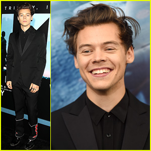 Harry Styles Adds Some Color to His Black Suit at 'Dunkirk' NYC Premiere