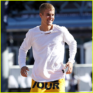 Justin Bieber is All Smiles on the Basketball Courts in Sydney