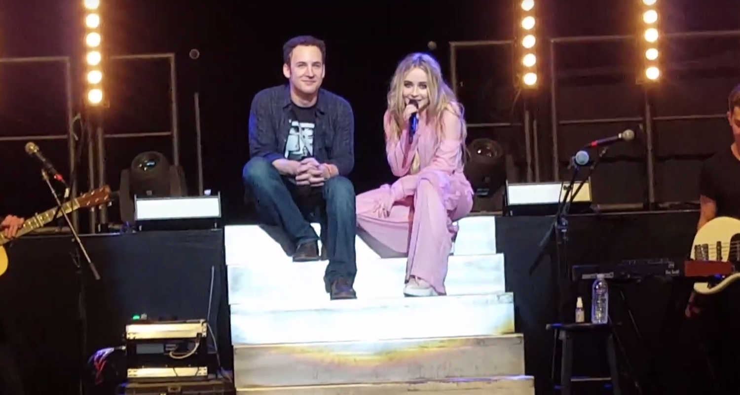 Sabrina Carpenter Sings On Stage With ‘Girl Meets World’ Co-Star Ben ...