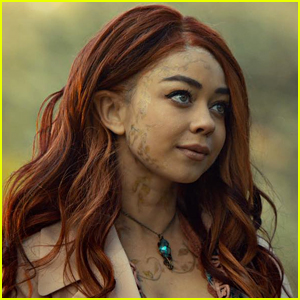 Sarah Hyland's Swamp Queen Halloween Costume Won Her The Role of Seelie Queen on 'Shadowhunters'
