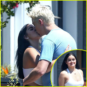 Ariel Winter Steals a Kiss From Boyfriend Levi Meaden While Saying Goodbye for the Day