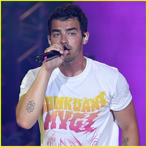 DNCE Sings 'Total Eclipse of the Heart' During the Eclipse with Bonnie Tyler! (Video)