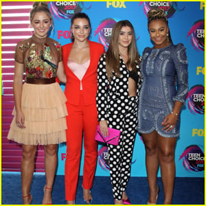 Dance Moms' Chloe, Nia, Kendall & Kalani Hit The Teen Choice Awards 2017 Together