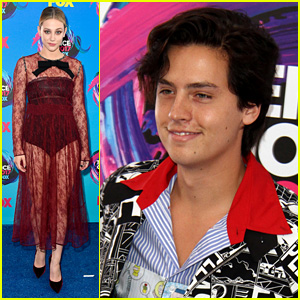 Cole Sprouse & Lili Reinhart Are Both Teen Choice Awards Winners!