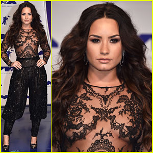 Demi Lovato's Sheer MTV VMAs 2017 Look Is Perfect!