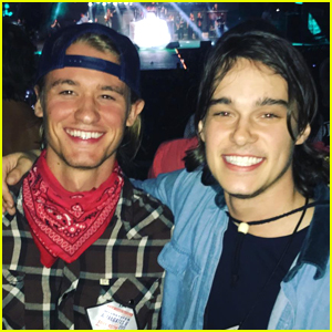 'Descendants 2' Stars Mitchell Hope & Dylan Playfair Are Really Good Friends Off Set