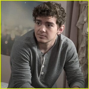 'The Fosters' Elliot Fletcher Tells Fans He is Not Like His Character When it Comes to Hate Speech