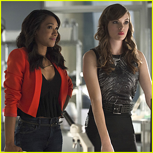 The Flash's Iris West & Caitlin Snow Will Be Better Friends in Season 4
