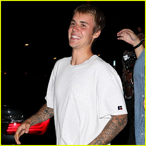 Justin Bieber Flashes the Biggest Smiles While Leaving Dinner!