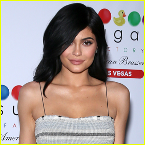 Kylie Jenner's Outfit For Running Errands Is More Chic Than We'll Ever Be