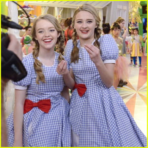 Lizzy Greene & Jade Pettyjohn Laughed So Much During This One Scene in 'Wizard of Quads'