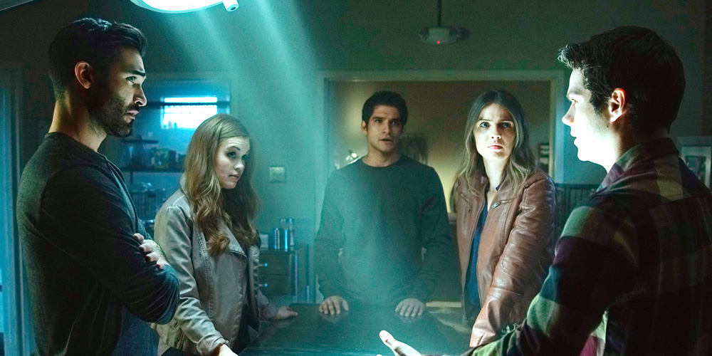 ‘Teen Wolf’s Stiles & Lydia Reunite in First Look Series Finale Pics ...