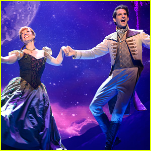 Elsa & Anna Come to Life in 'Frozen' Pre-Broadway Photos!