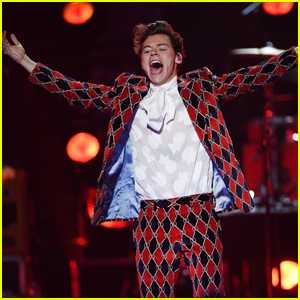 Harry Styles Kicks Off iHeartRadio Music Fest!