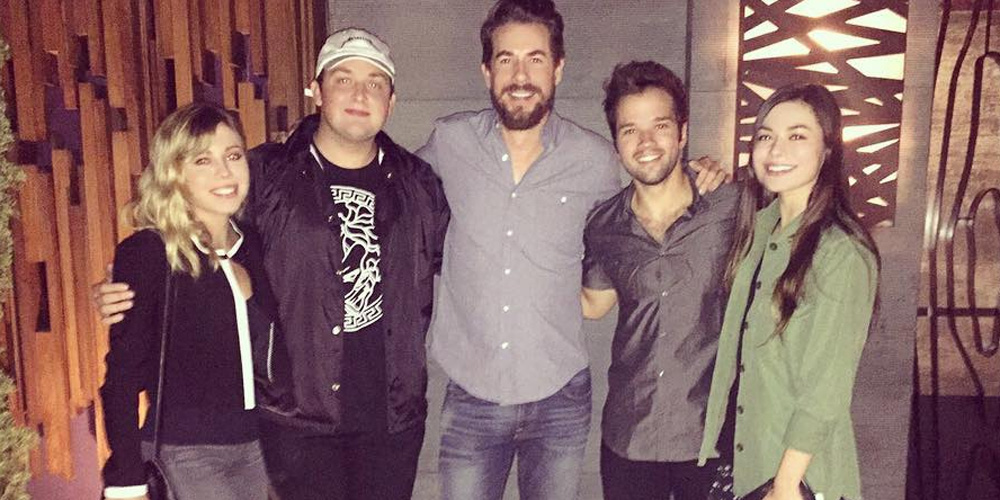 Celebs & Fans Celebrate 10 Years of ‘iCarly’ With All the Best GIFs