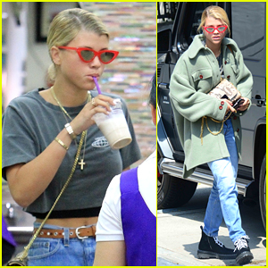 Sofia Richie Spends the Afternoon Getting Her Nails Done